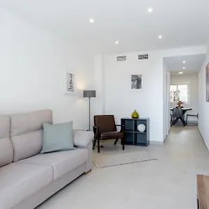 https://solymar-sun-beach-deluxe-apartment.es-andalucia.com